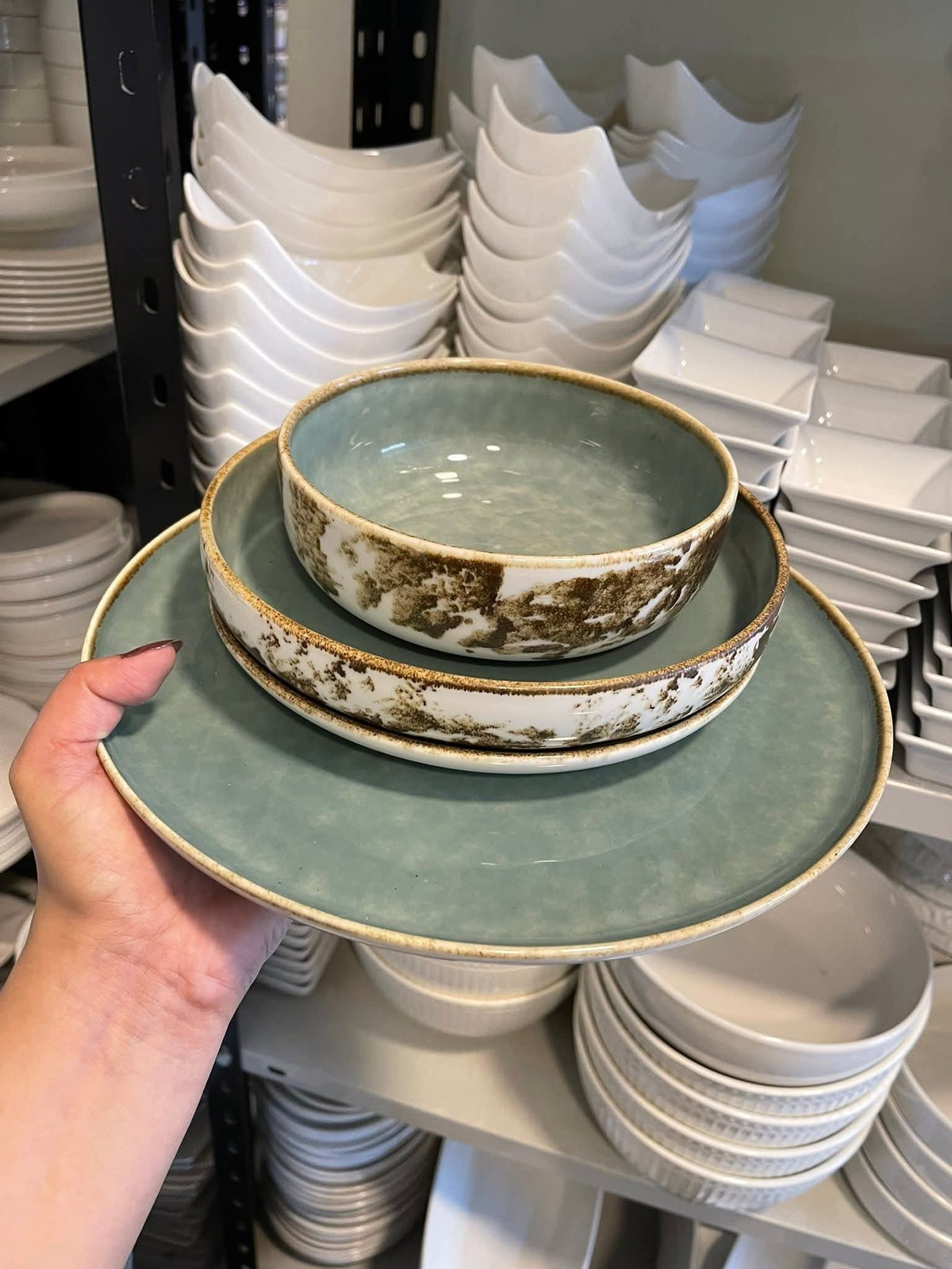 Gadah-porcelain dinner set